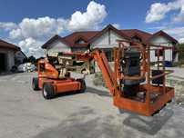 Podniśnik przegłubowy JLG E450 AJ