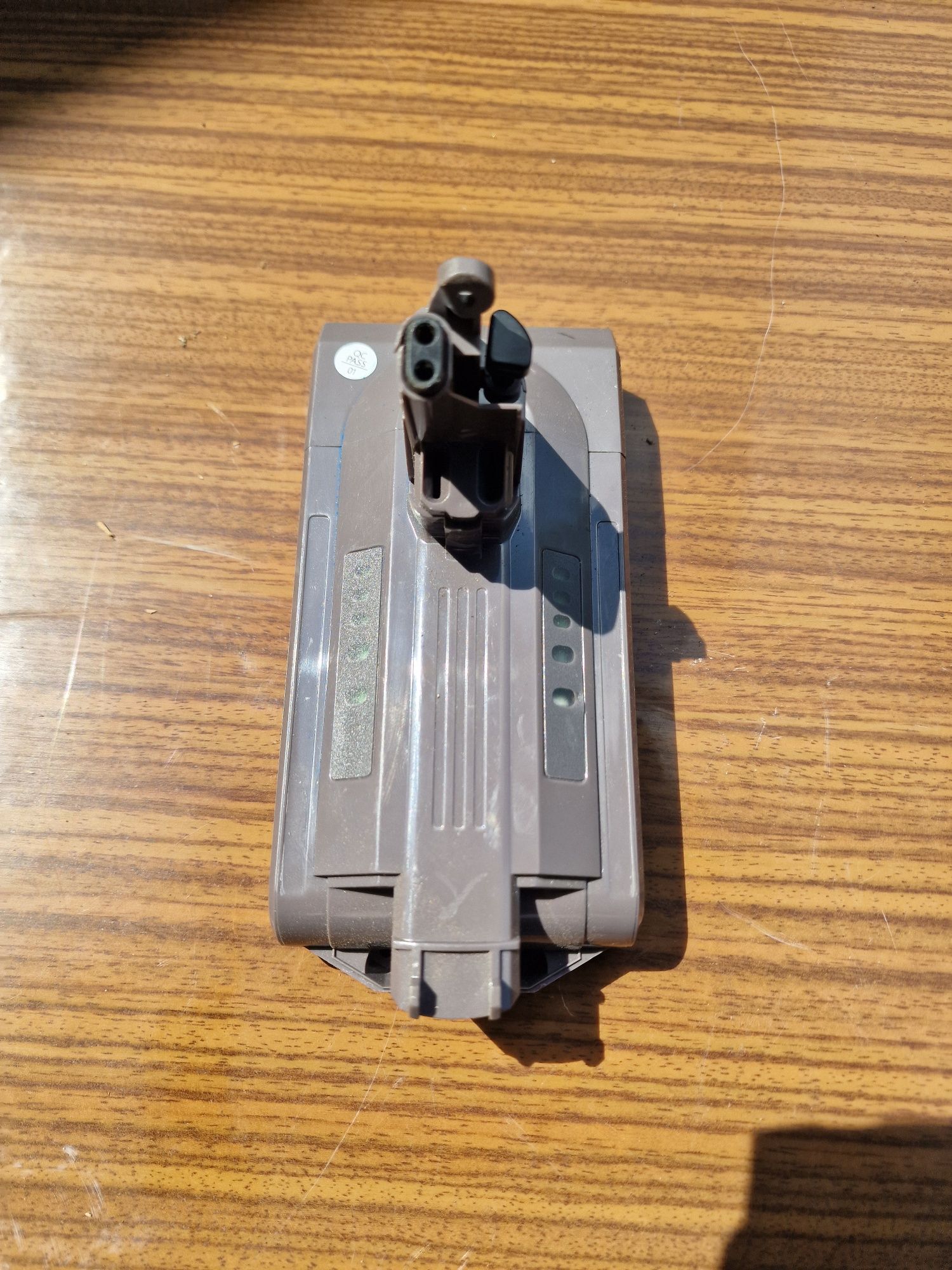 Akumulator dyson v10 3800 mAh stan bdb.Niewiele uzywany 100% sprawny