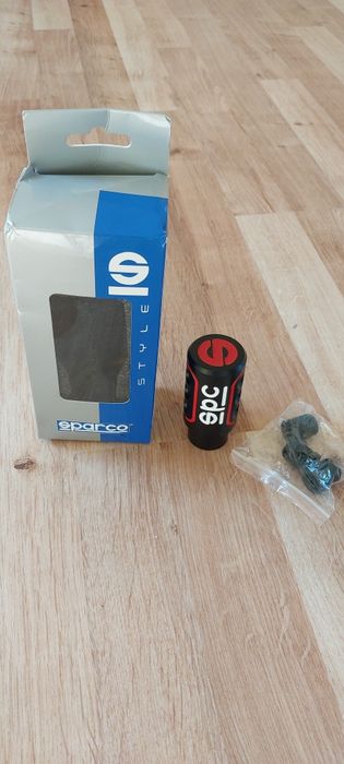 Gałka zmiany biegów sparco uniwersalna