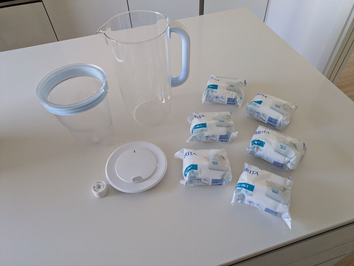 Jarro vidro filtro Brita e 6 recargas