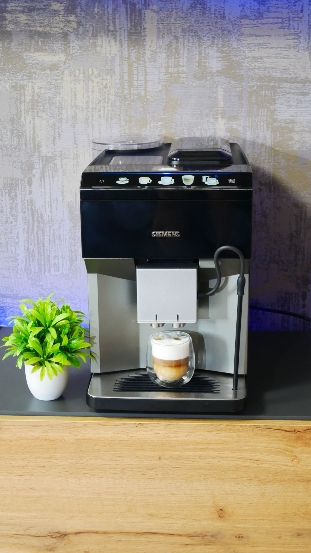 Кавомашина Siemens EQ500 classic connect WiFi TP507DX4