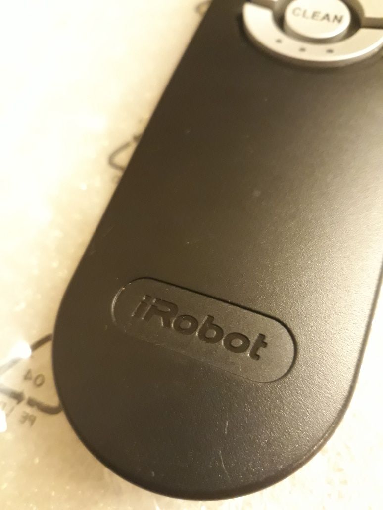 Pilot lRobot do odkurzacza 100% Sprawny.