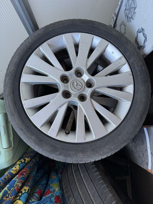 Felgi aluminiowe Mazda 17” z oponami Michelin 215/55 R17