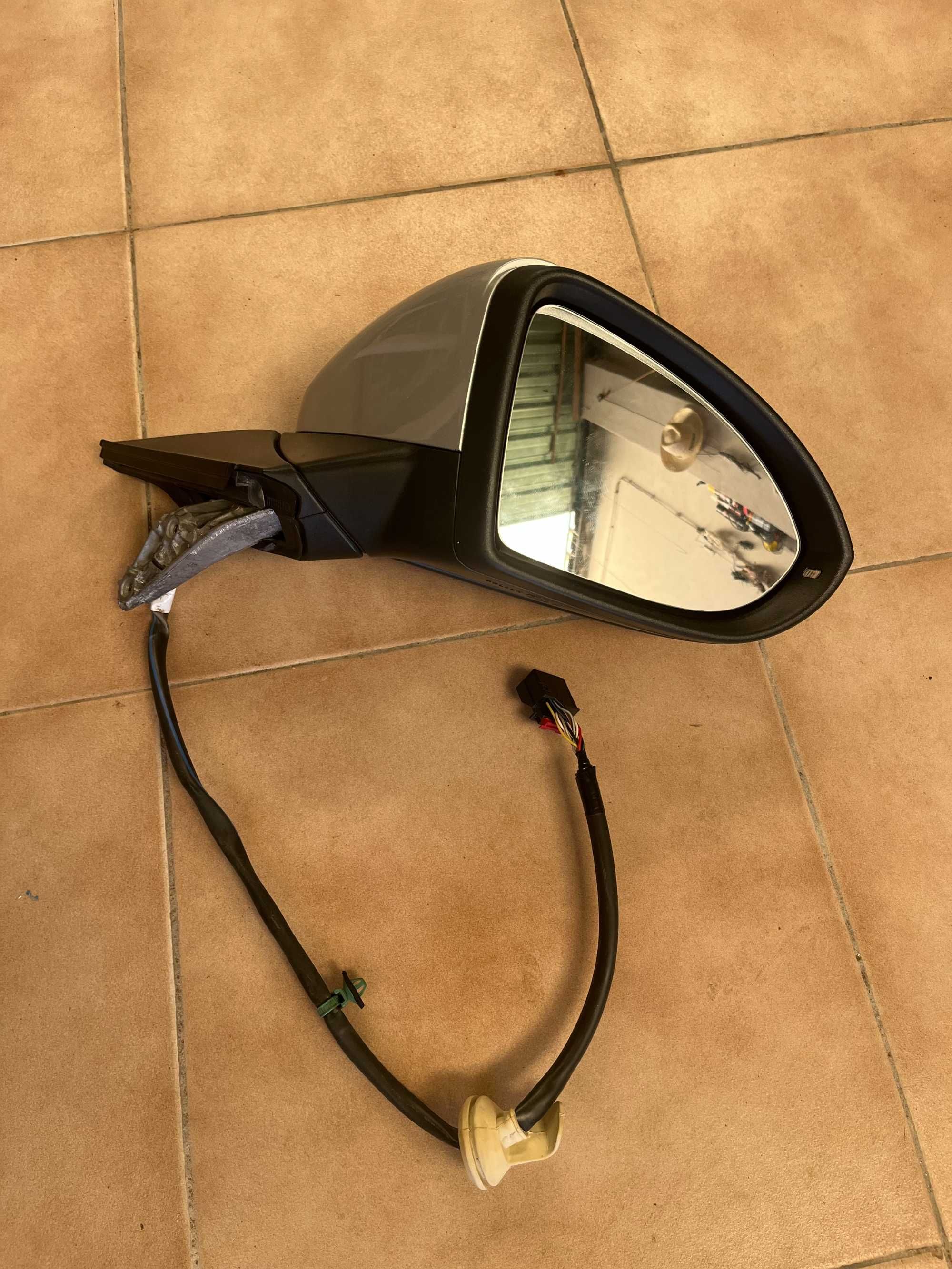 Espelho Retrovisor Direito Original - VW Golf VII