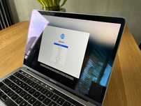 Apple MacBook Pro 13.3" 2018 i5 2.3GHz 16GB 256GB TouchBar Faktura VAT