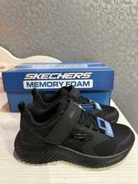 Skechers кросівки 28,5  31 33 33,5