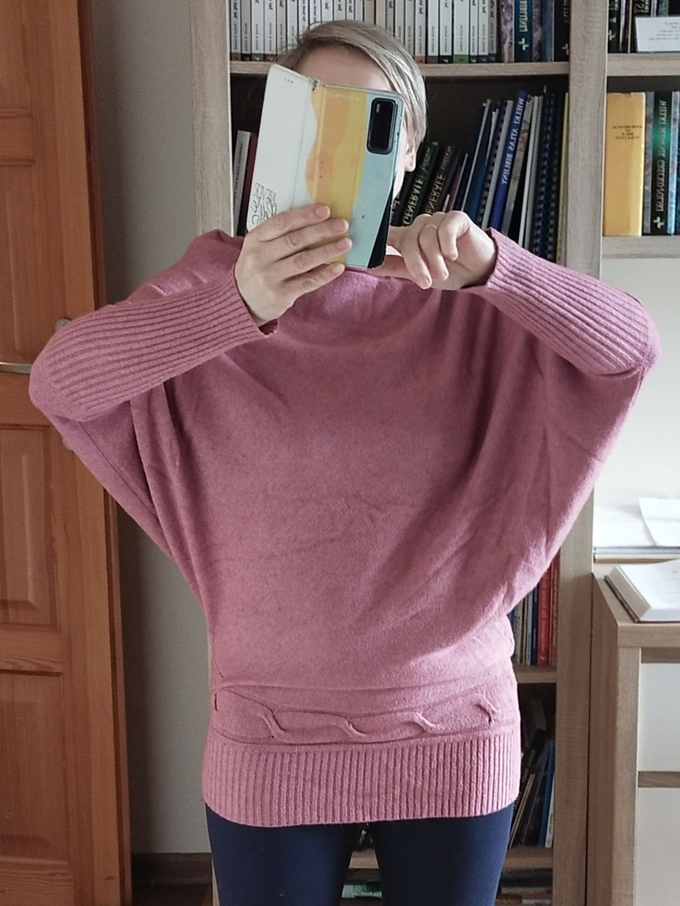 Sweter różowy melanż asymetryczny 25% wełna 20% kaszmir