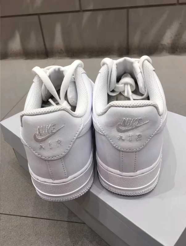 Nike Air Force 1 Low '07
White (Women's)
39