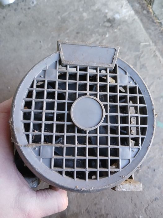 Sprzedam silnik elektryczny
