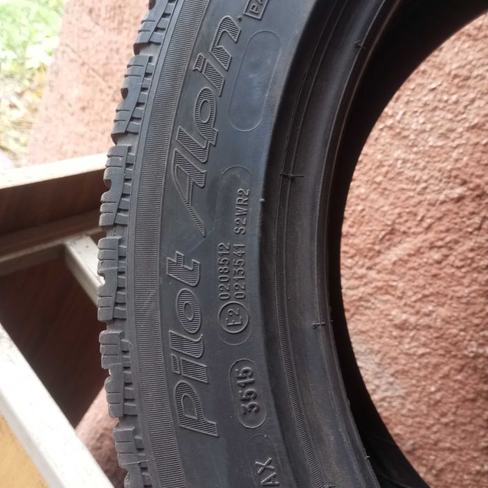 Продам зимнюю резину 255/45/R18