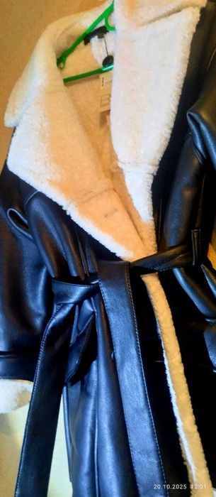 Дублянка жіноча зимова з екошкіри нова.