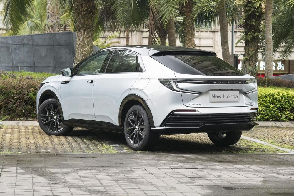 Нова Honda eNP2 без пробігу