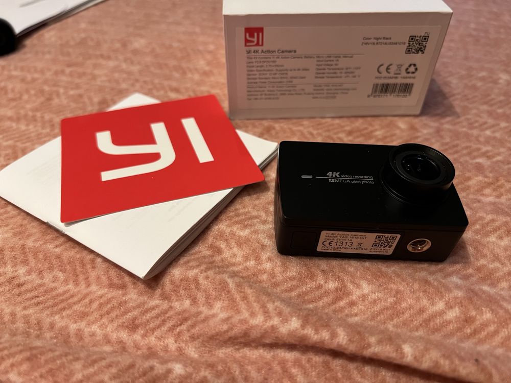 Kamera YI 4K + gimbal ręczny FeiyuTech G5 karta32gb