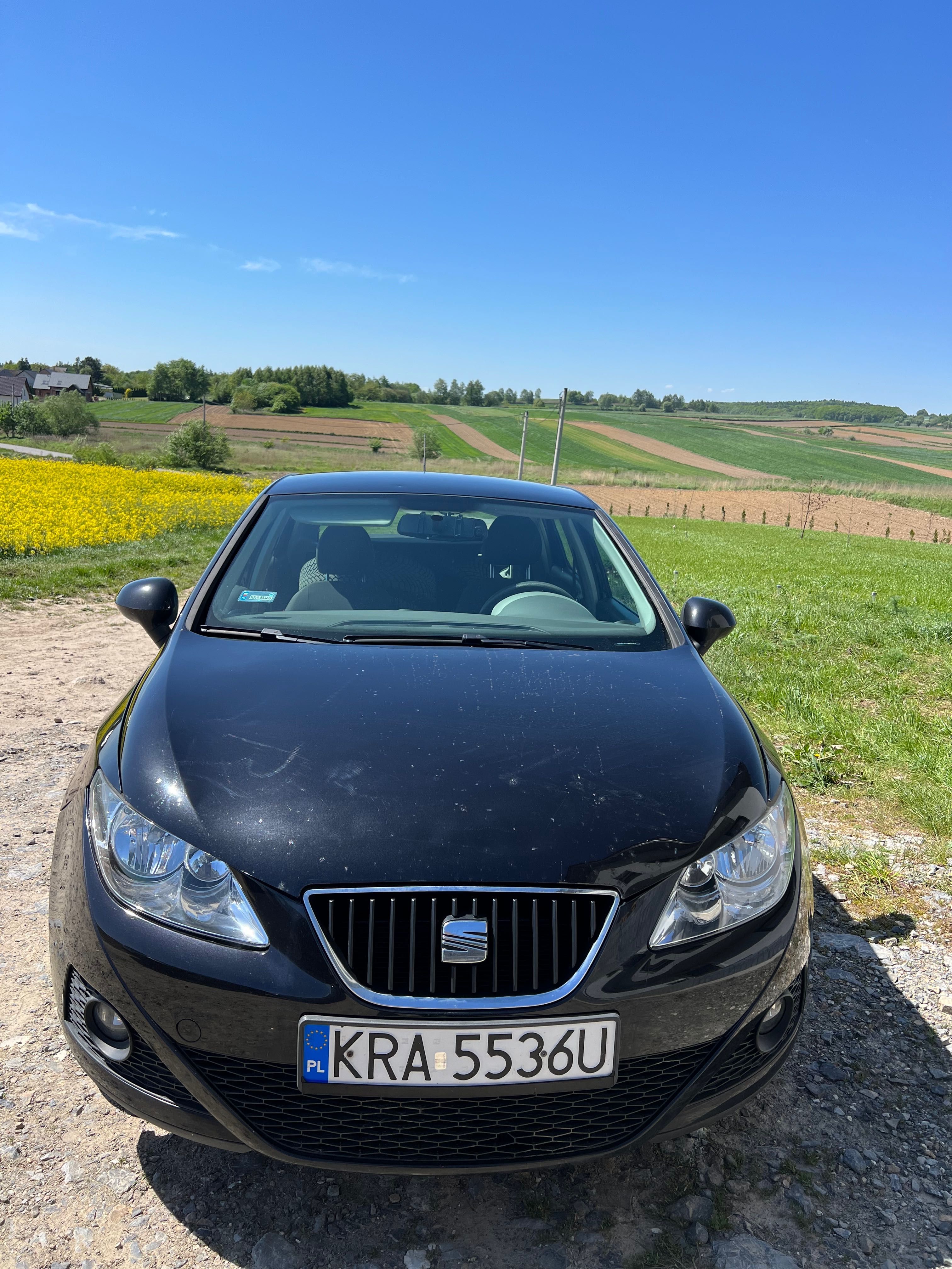 Czarny Seat Ibiza 1.4 2008 rok