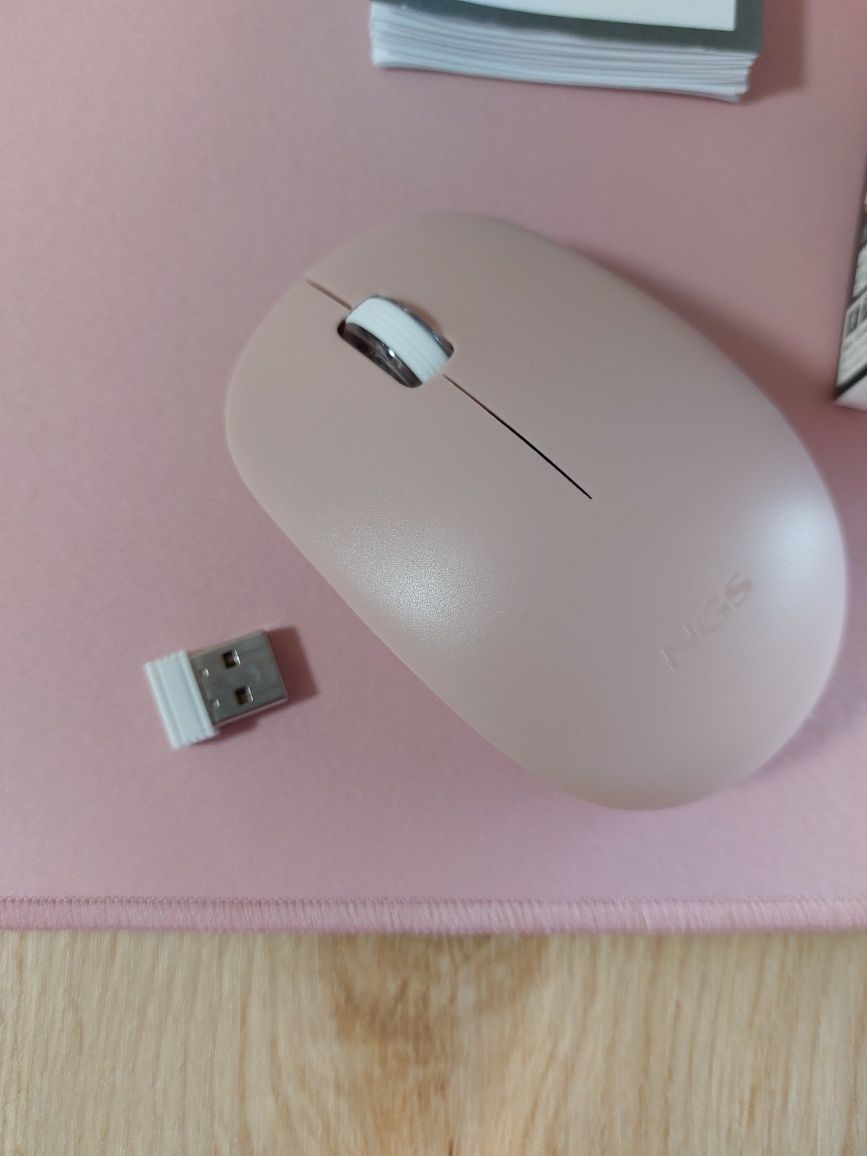 Rato Fog Pink, com tapete incluído, novo