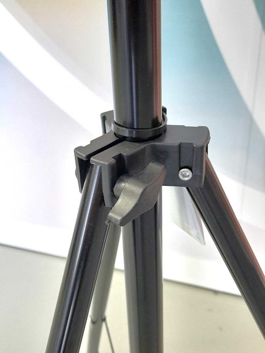 2.10-Meter Lighting, Photography, or Recording Tripod64729406182019124