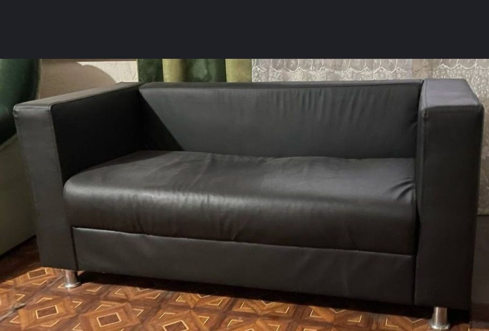 Продам Диван в гарному стані.