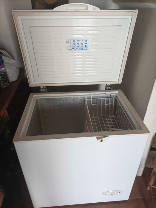 Arca Congeladora Tamanho Médio