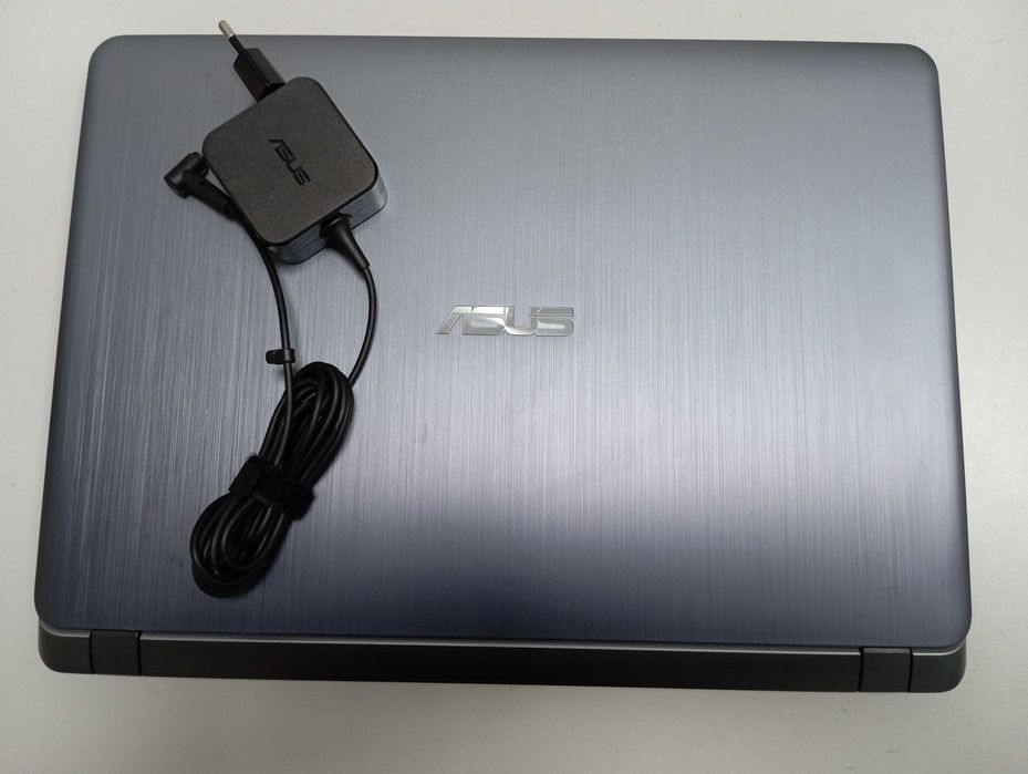 Ноутбук ASUS X507LA