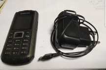 Telefon pancerny B2100 z ładowarką