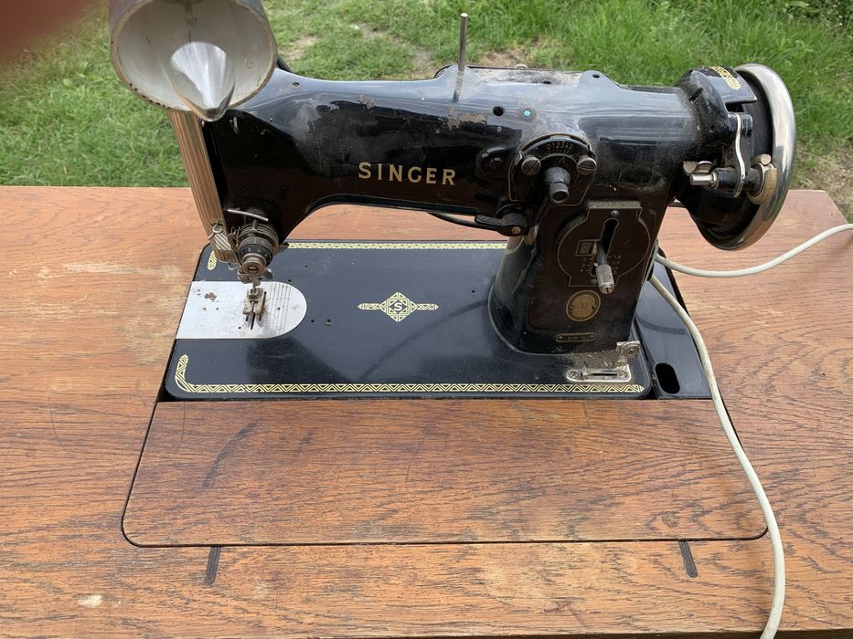 Продам швейну машинку Zinger