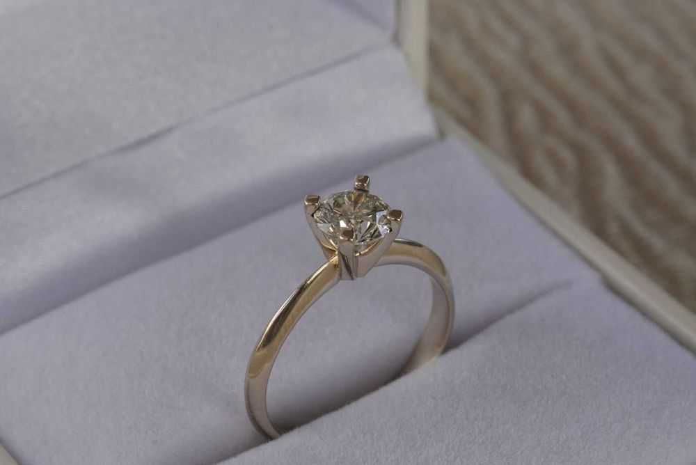Pierścionek zaręczynowy z brylantem diamentem 1 CT H Si2 HRD