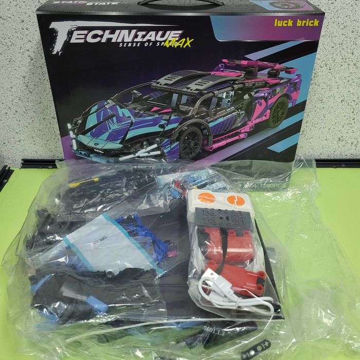 LEGO Technic на радіокеруванні Lamborghini Sian з пультом 1314 деталей