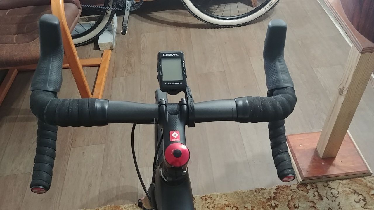 Trek Domane  Disc карбоновый вилсет