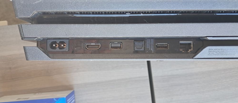 Playstation 4 Pro 1TB
