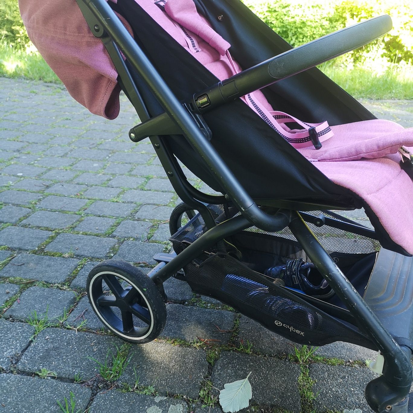 Wózek spacerówka Cybex model EEZY S+2.