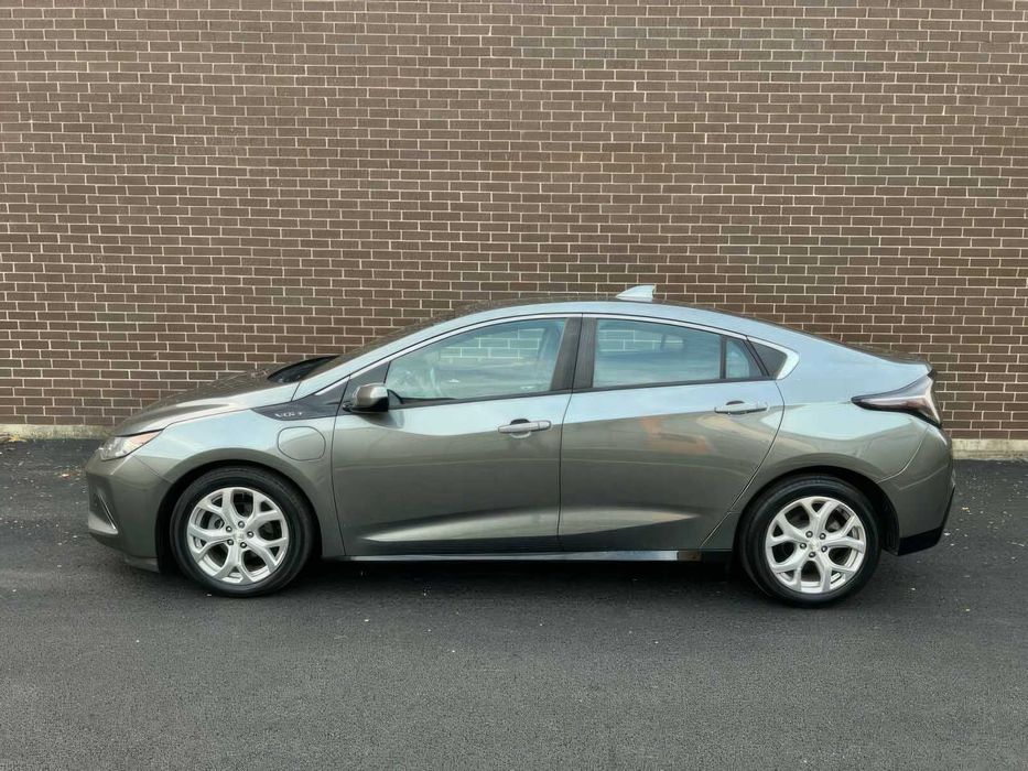 Chevrolet Volt Premier      2017