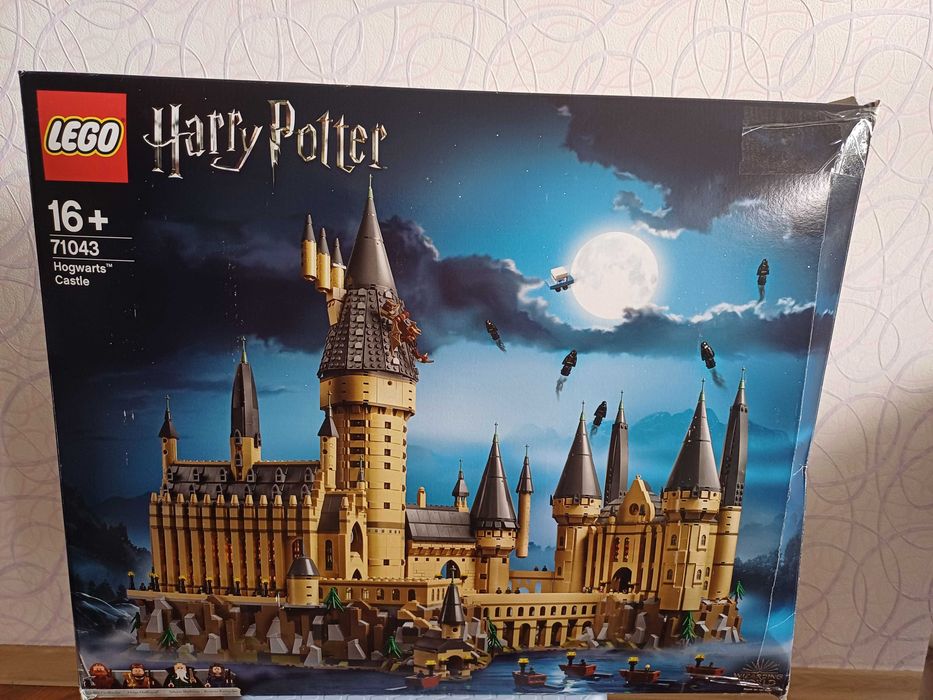 Продам LEGO Harry Potter.