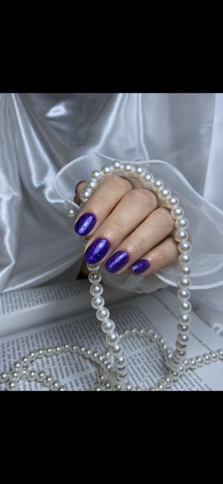 • Manicure hybrydowy • Przedłużenie paznokcii • Henna brwi I rzęsy •