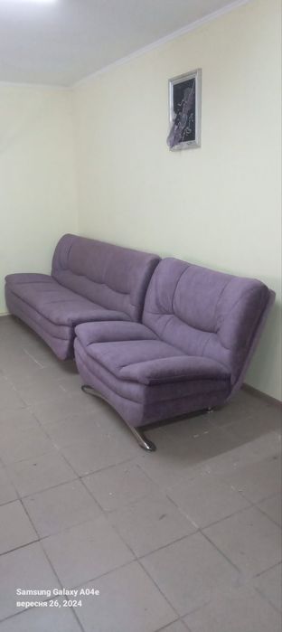 Диван і 1 крісло. Як нові.