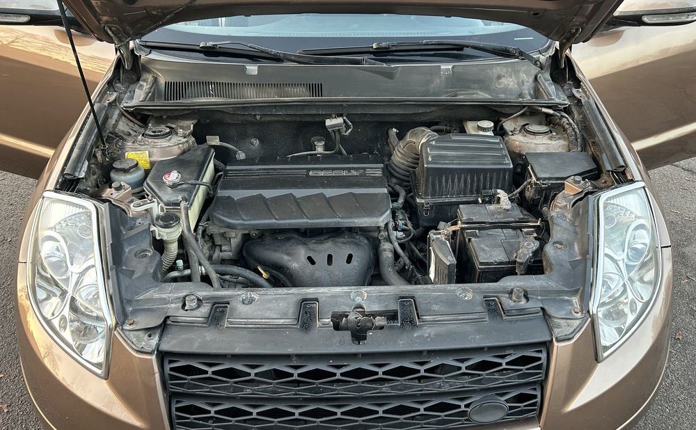 Кросовер Джилі Емгранд Х7 2.0 з ГАЗом