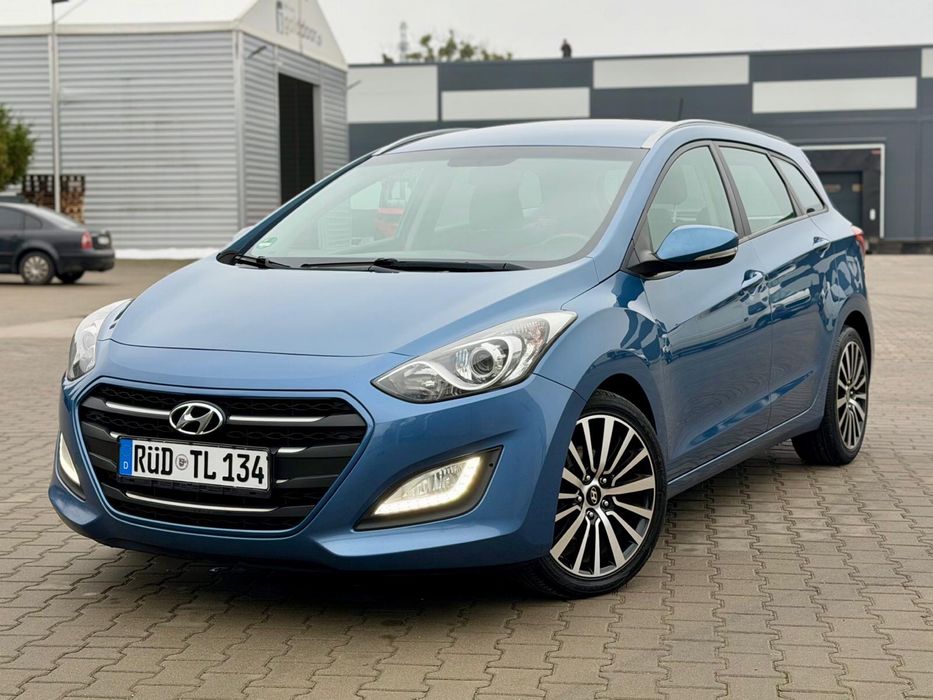 hyundai i30*Lift*2015r*1.4benz*101KM*Navi*Kamera* z Niemiec*oplacony*