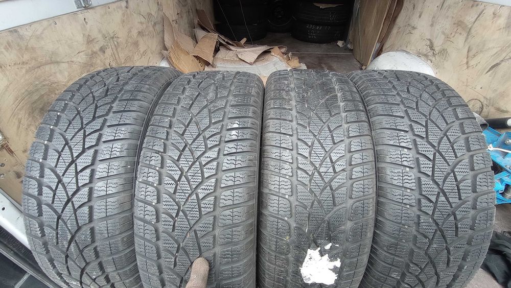 Бу шини зимові Dunlop 205 50 r17 залишок протектора 8.5мм