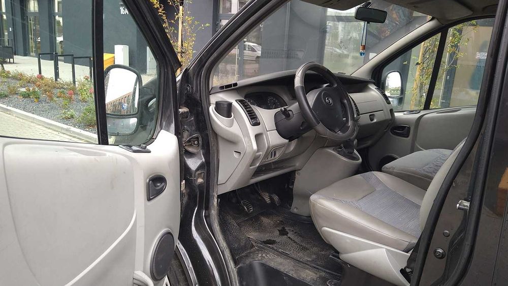 opel vivaro 1.9 diesel 2005r 9 osobowy