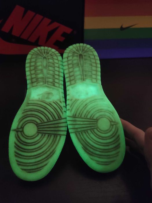 uty Nike Air Jordan 1 Mid Se 37.5 EU 23.5 cm Glow in the dark aj1
