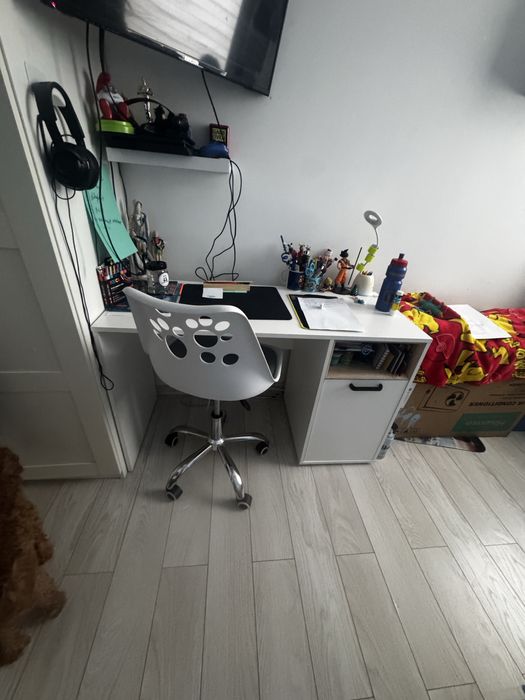 Zestaw biurko i krzeslo biale