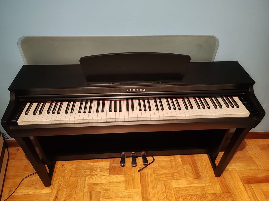 Piano yamaha CLP725 “novo”