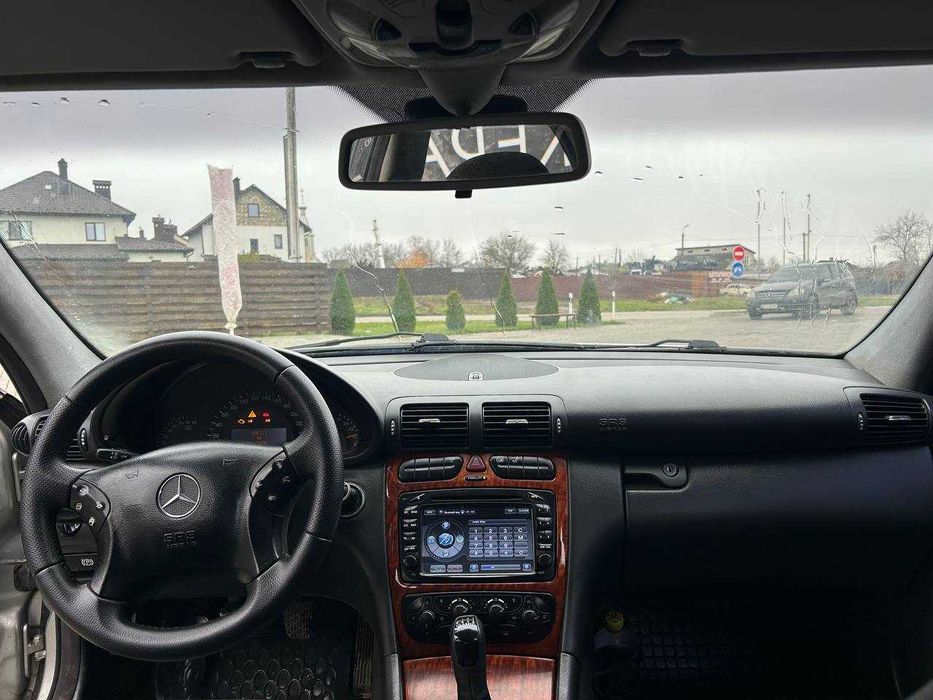 Mercedes-Benz C-Class 2002