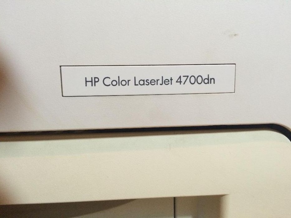 принтер на запчасти HP Color LJ 4700dn