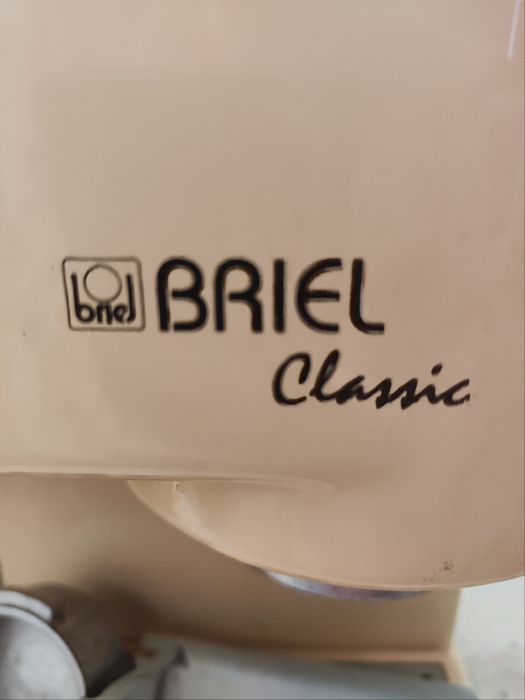 Máquina de café com manipulo, moinho de café e duas gavetas