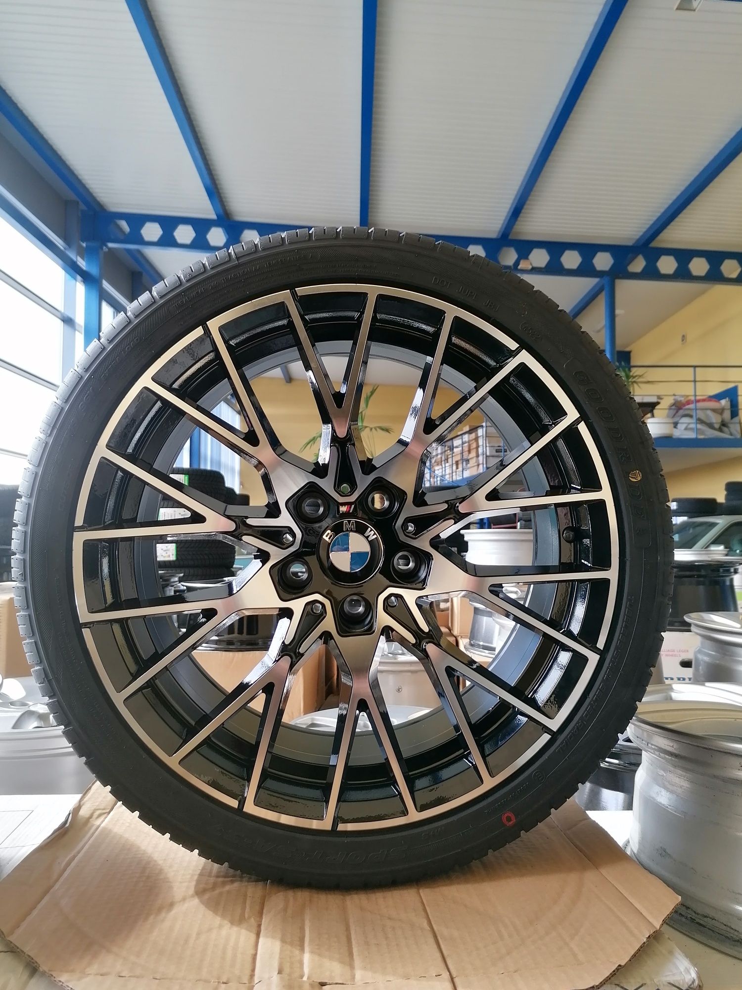 Koła aluminiowe BMW 19 255/40R19 Et 25 5x112