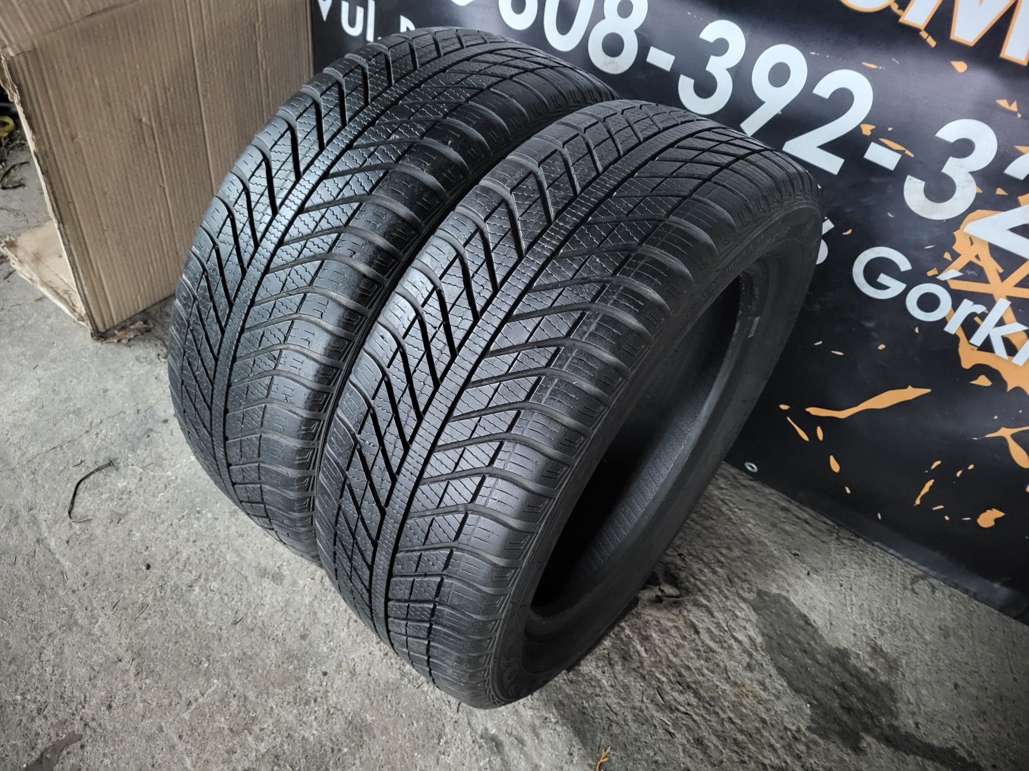 Opony wielosezonowe 205/55/16 Goodyear