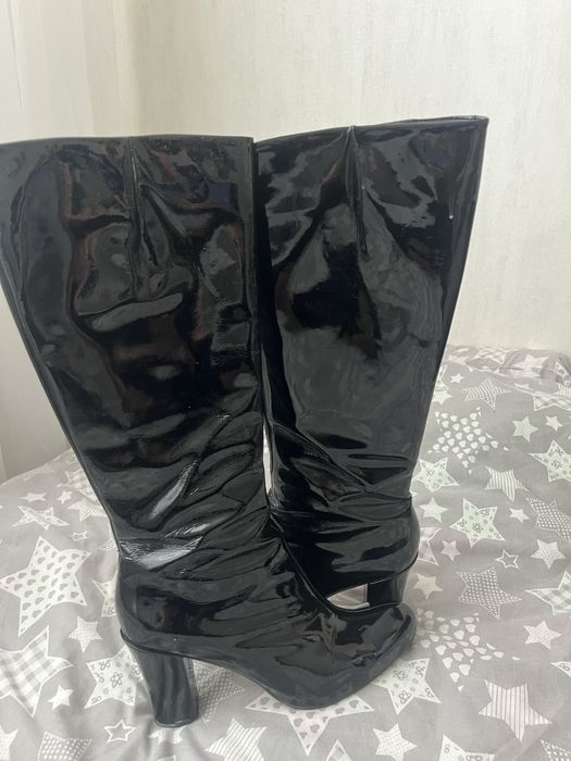 Продам сапоги натуральный лак