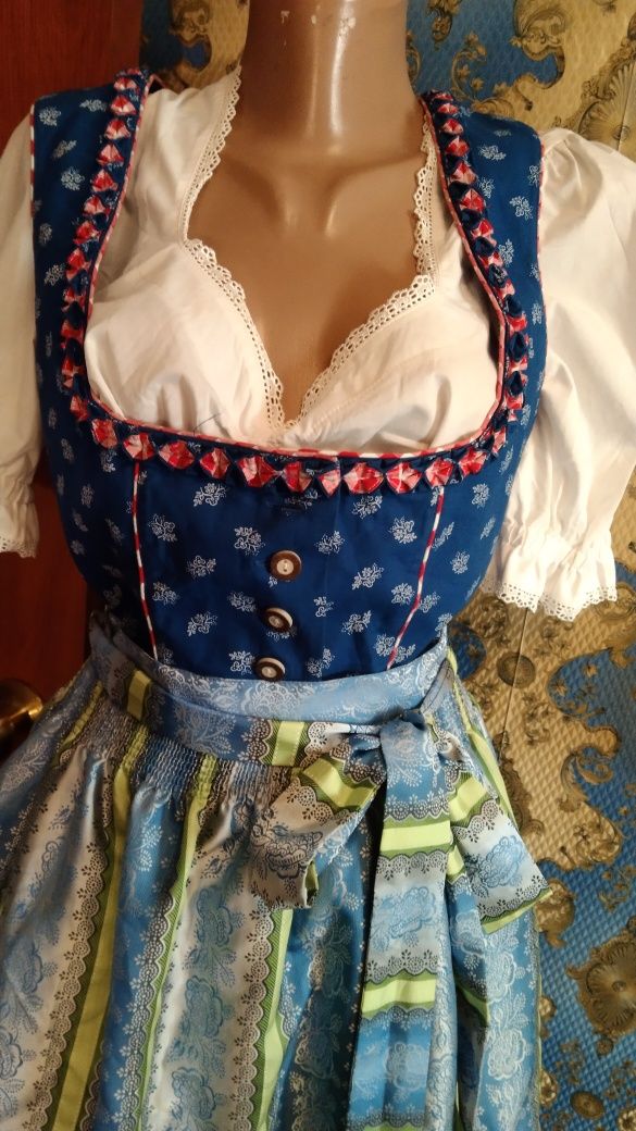 Баварское платье .