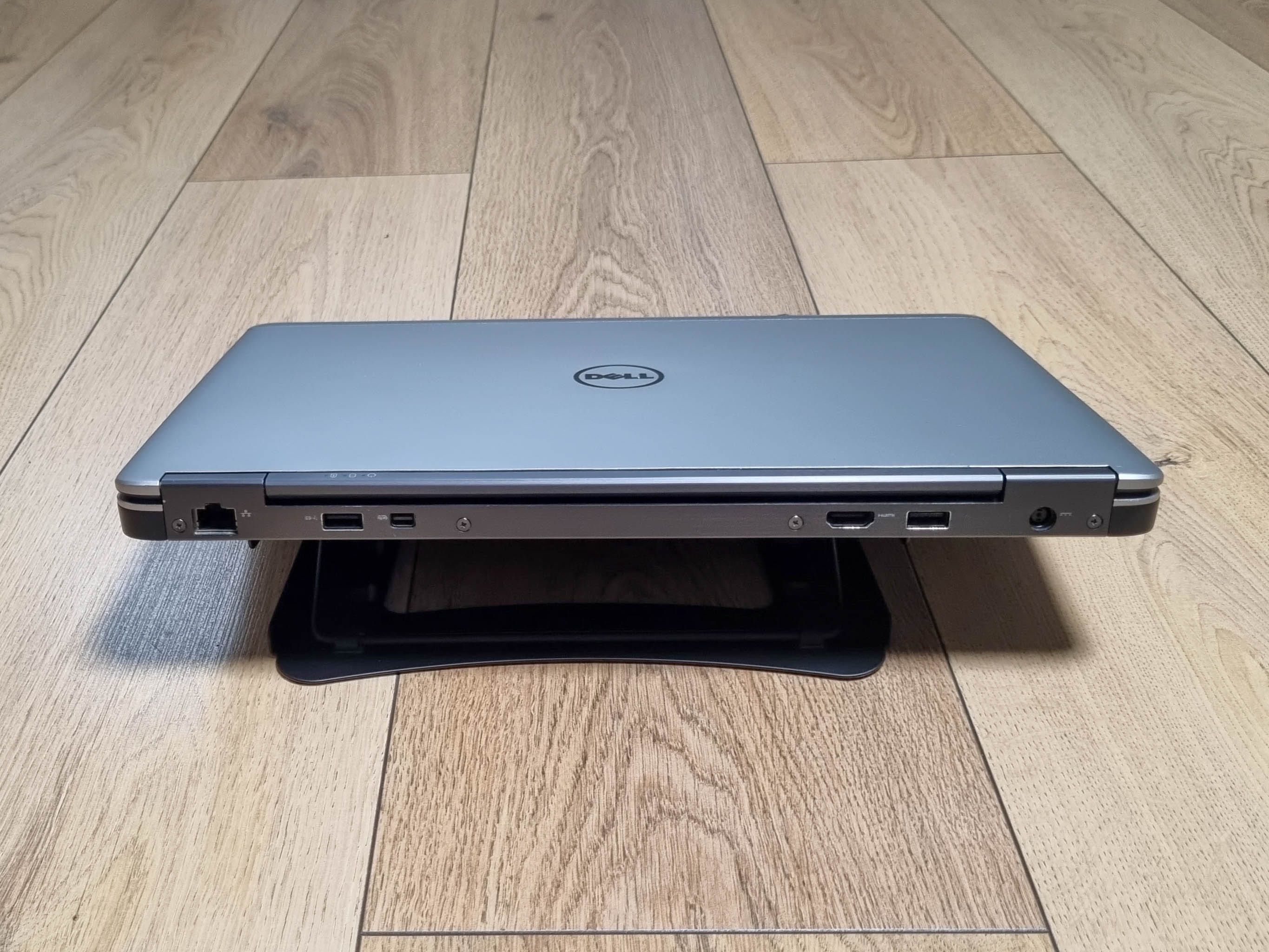 DELL Latitude E7440  / i7 / 8GB RAM / SSD460
