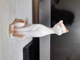 porcelanowa figurka kota